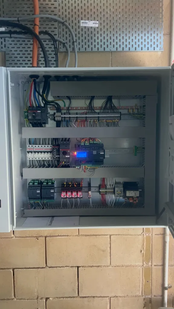 Electrical control panel for the pool dehumidification system